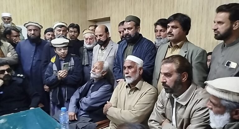 سوات میں غیر ضروری لوڈشیڈنگ کے خلاف تاجر برادری کا احتج